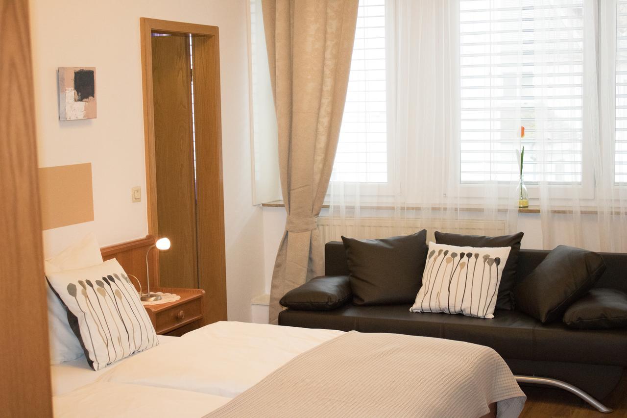Stadthotel Russelsheim Buitenkant foto