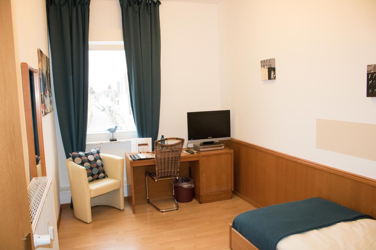 Stadthotel Russelsheim Buitenkant foto