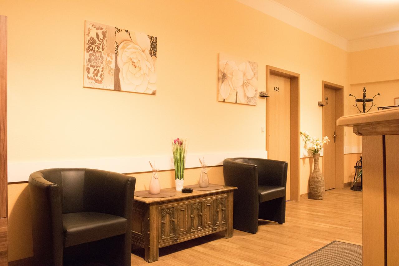 Stadthotel Russelsheim Buitenkant foto